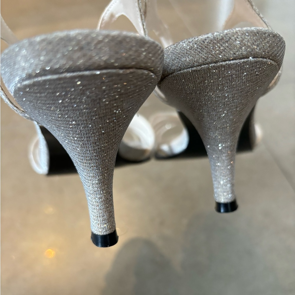 Caparro’s Evening Shoes - Picture 2 of 4
